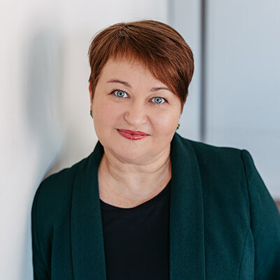 Steuerberatung-Tewes-Tatjana-Zwezich.jpg