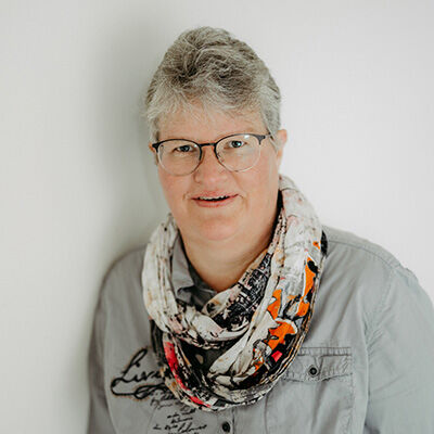 Steuerberatung-Tewes-Team-Petra-Wahlfeldt.jpg